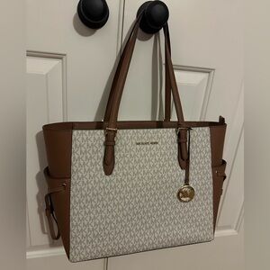 Michael Kors Tan and Cream “Gilly” Signature Tote